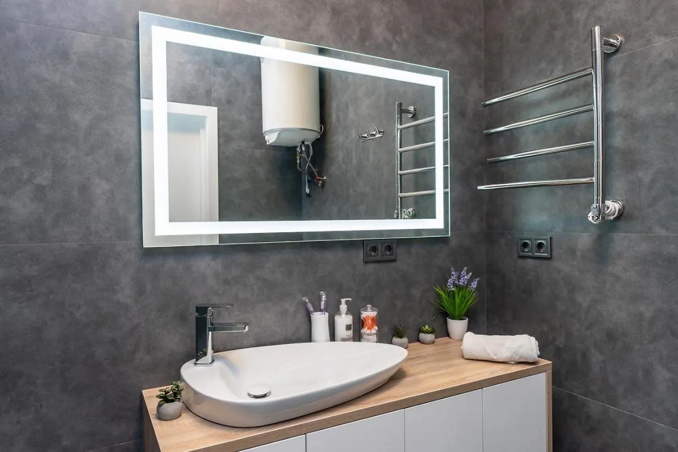 Comfort Apartment Near Minskaya Metro Station And Dreamtown Kyiv