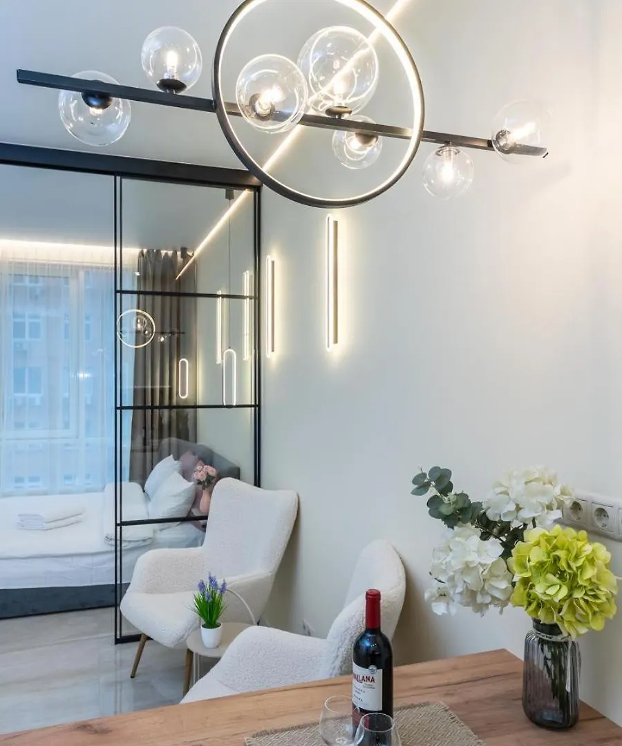 Comfort Apartment Near Minskaya Metro Station And Dreamtown Kyiv