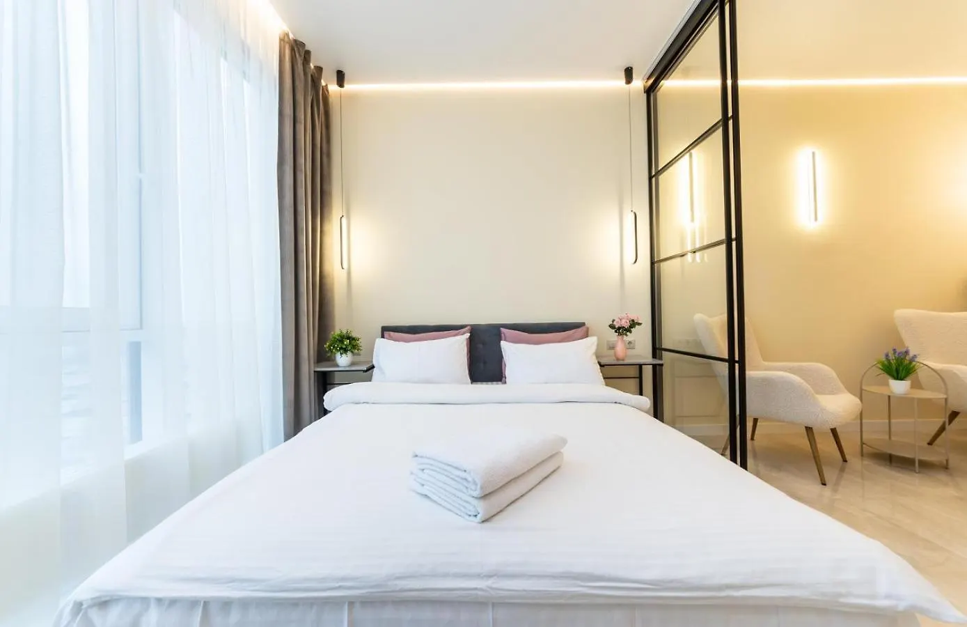 Comfort Apartment Near Minskaya Metro Station And Dreamtown Kiev Oekraïne